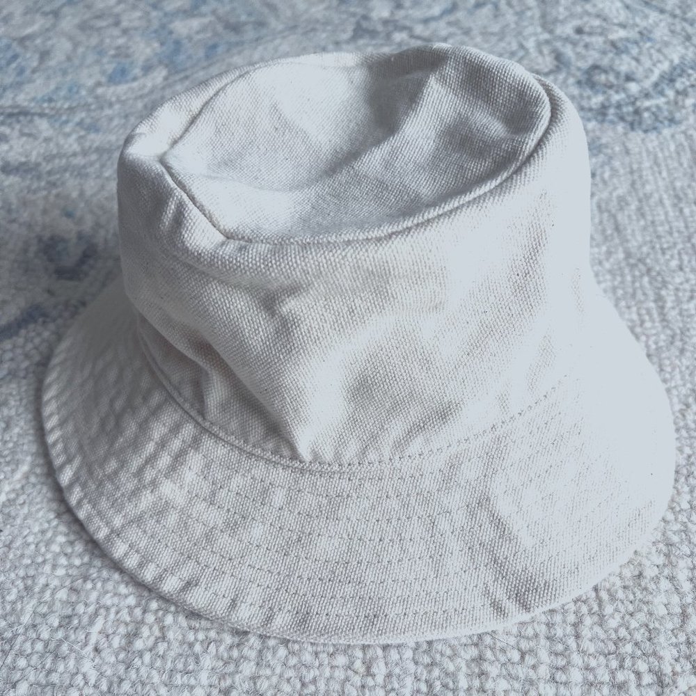 【SOLD】Madewell Short-Brimmed Bucket Hat